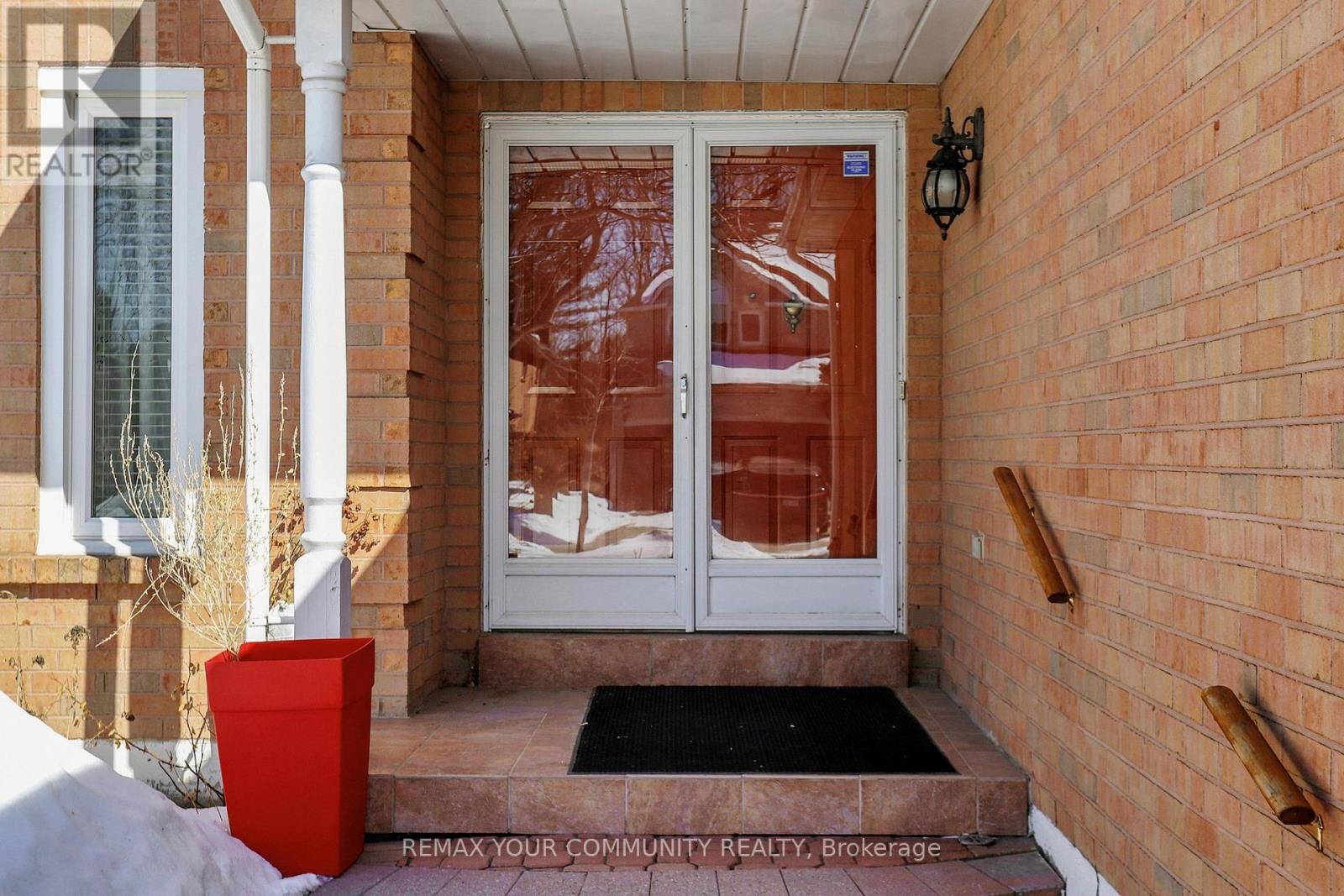 142 Waterside Crescent, Vaughan, Ontario L6A 1V2 - Photo 4 - N12860622