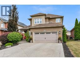 182 SILVERLACE Circle, Stoney Creek, Ontario