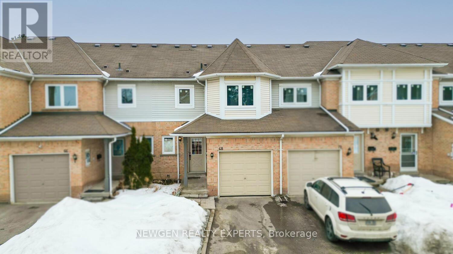 68 Wickstead Court, Brampton, Ontario  L6R 1N8 - Photo 2 - W12851294