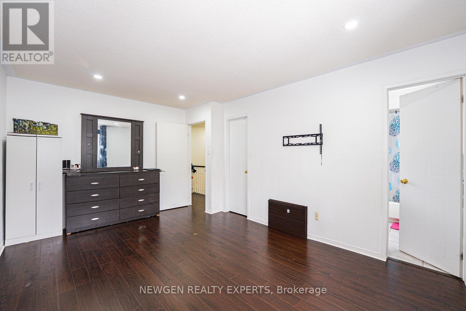 68 Wickstead Court, Brampton, Ontario  L6R 1N8 - Photo 24 - W12851294