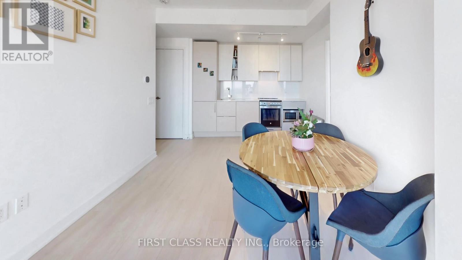 4301 - 3900 Confederation Parkway, Mississauga, Ontario  L5B 0M3 - Photo 16 - W12859750