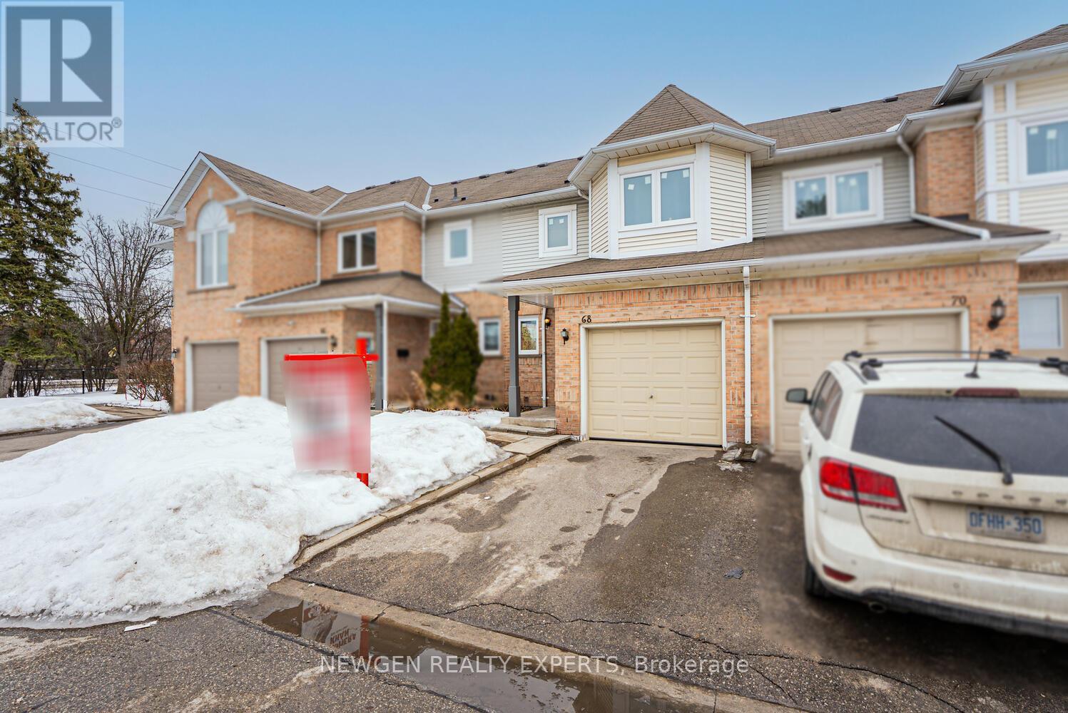 68 Wickstead Court, Brampton, Ontario  L6R 1N8 - Photo 4 - W12851294