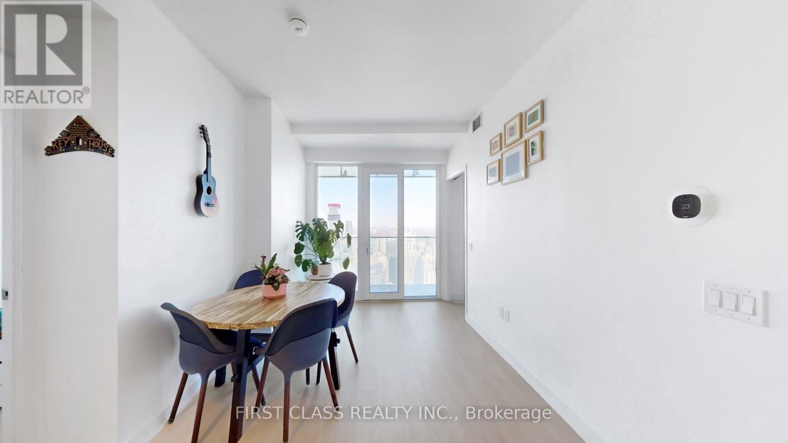 4301 - 3900 Confederation Parkway, Mississauga, Ontario  L5B 0M3 - Photo 13 - W12859750