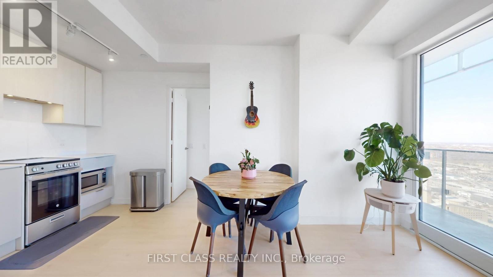 4301 - 3900 Confederation Parkway, Mississauga, Ontario  L5B 0M3 - Photo 17 - W12859750