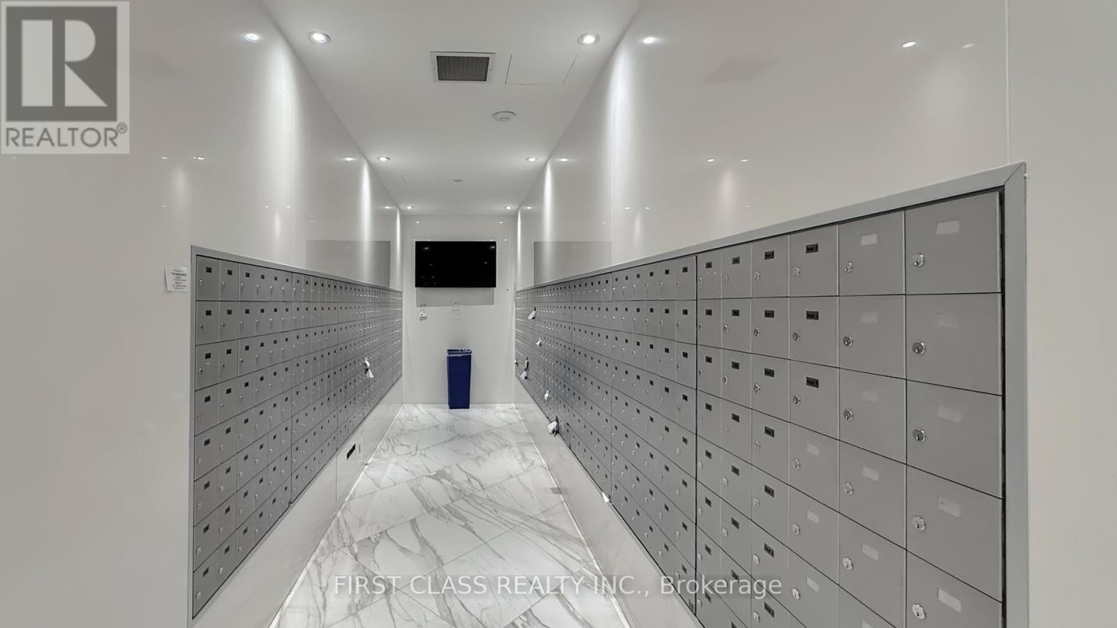 4301 - 3900 Confederation Parkway, Mississauga, Ontario  L5B 0M3 - Photo 47 - W12859750