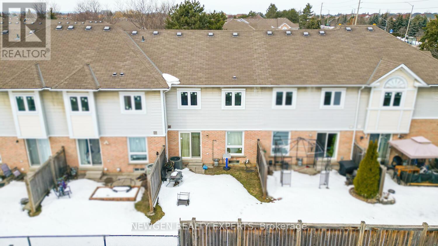 68 Wickstead Court, Brampton, Ontario  L6R 1N8 - Photo 35 - W12851294