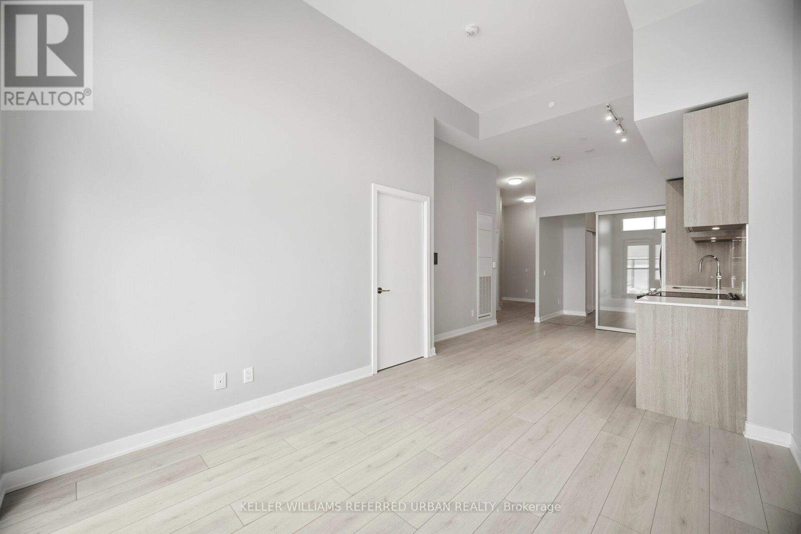 104 - 405 Dundas Street W, Oakville, Ontario  L6M 5P9 - Photo 14 - W12860488