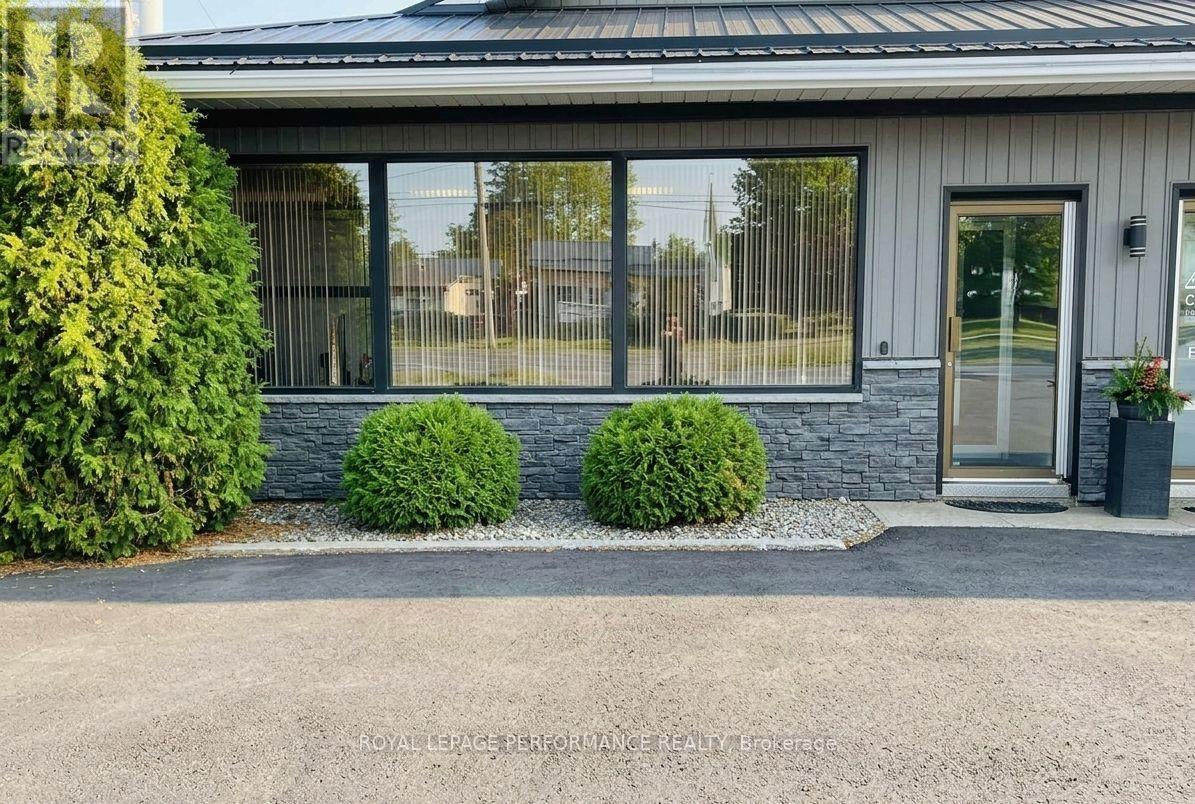 121 - 17357 Cornwall Centre Road, South Stormont, Ontario  K6K 1K6 - Photo 3 - X12860630
