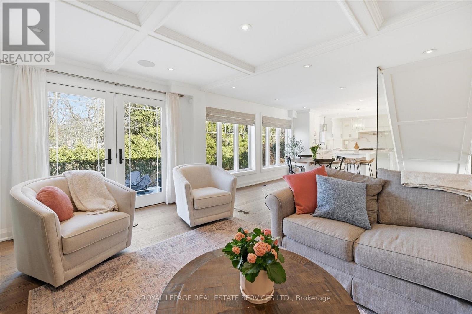 225 Weldon Avenue, Oakville, Ontario  L6K 2H9 - Photo 19 - W12860596