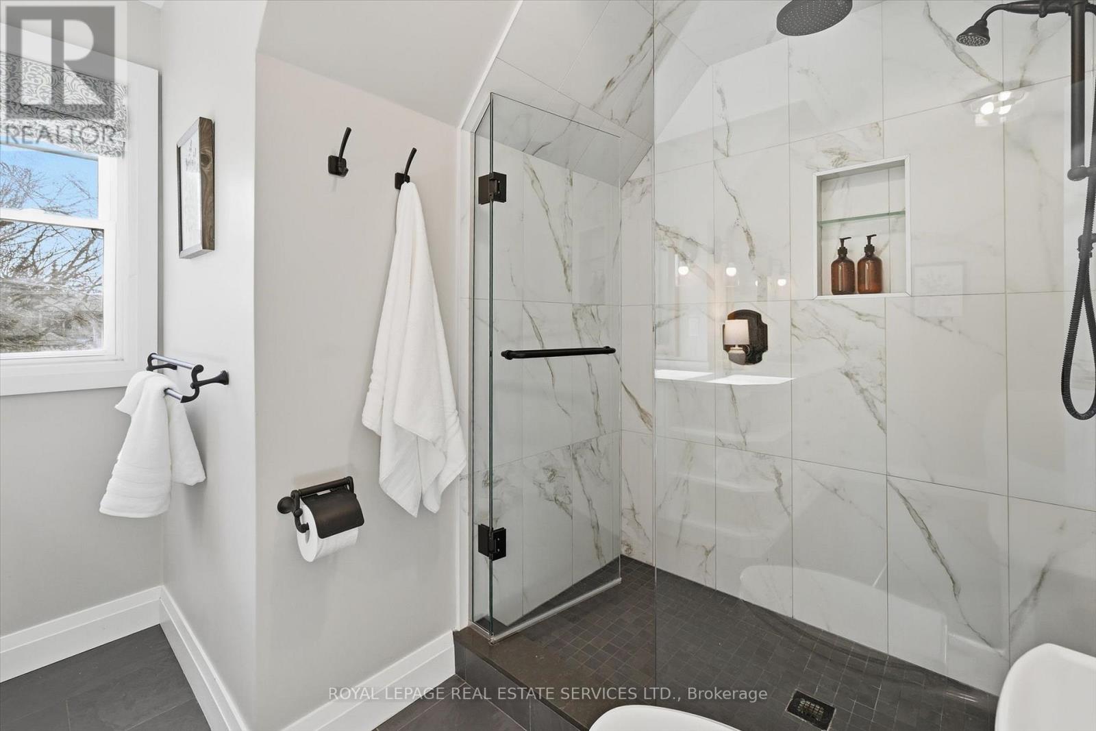 225 Weldon Avenue, Oakville, Ontario  L6K 2H9 - Photo 28 - W12860596