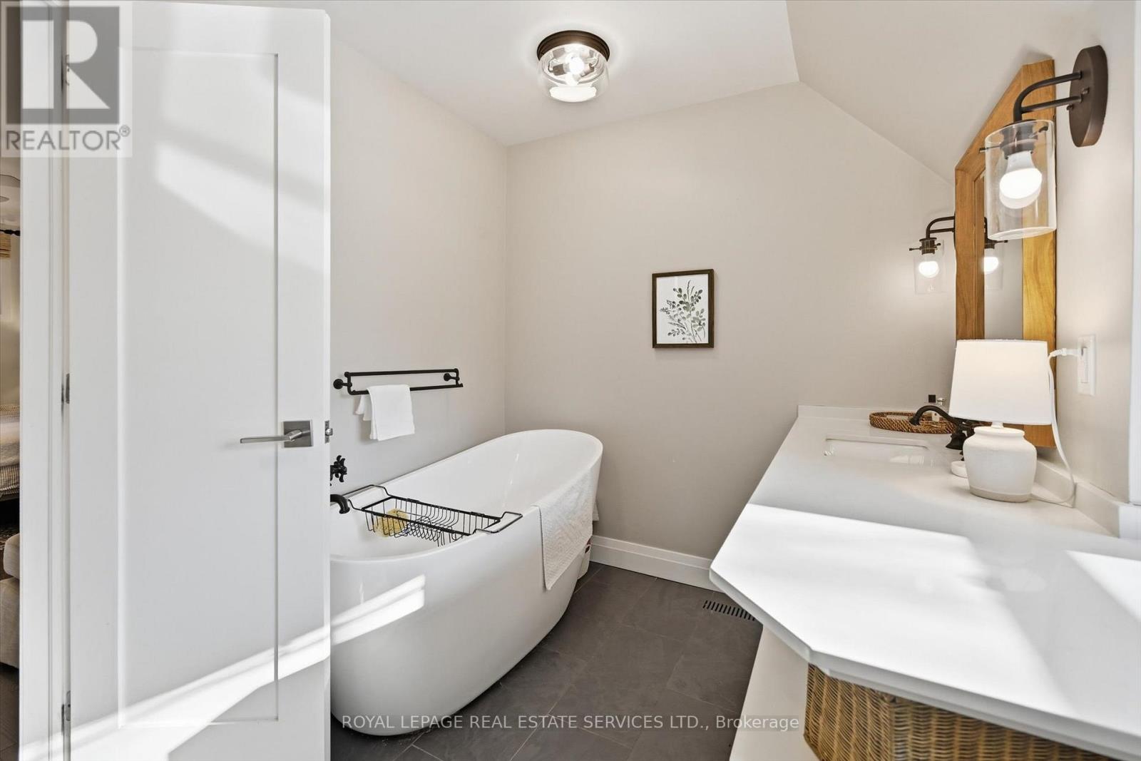 225 Weldon Avenue, Oakville, Ontario  L6K 2H9 - Photo 29 - W12860596