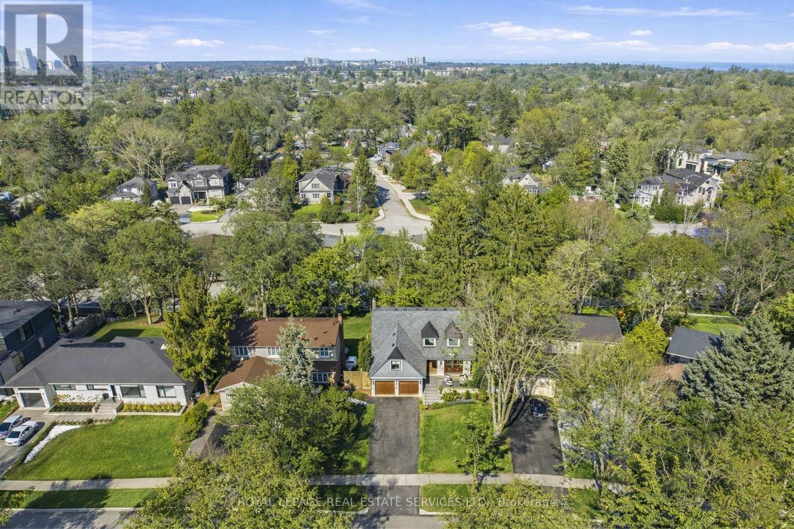 225 Weldon Avenue, Oakville, Ontario  L6K 2H9 - Photo 47 - W12860596