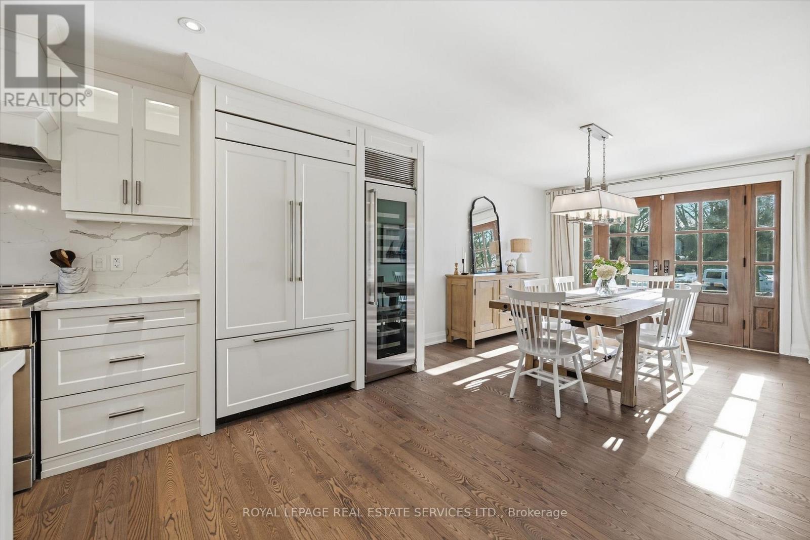 225 Weldon Avenue, Oakville, Ontario  L6K 2H9 - Photo 7 - W12860596