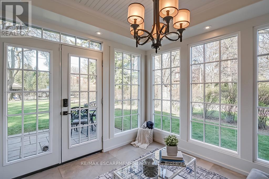 1050 Mohawk Road, Burlington, Ontario  L7T 3M6 - Photo 17 - W12860706