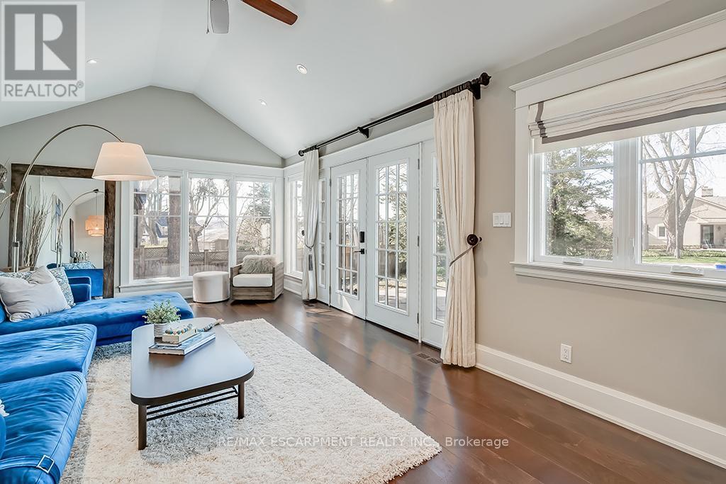 1050 Mohawk Road, Burlington, Ontario  L7T 3M6 - Photo 26 - W12860706