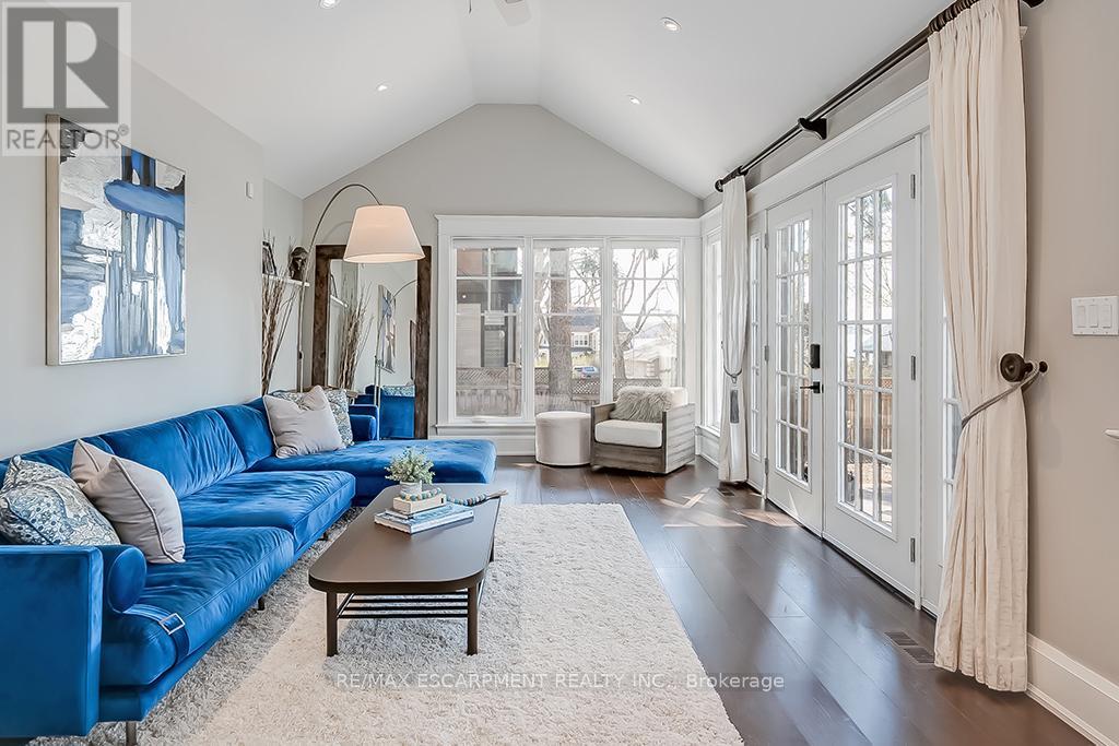 1050 Mohawk Road, Burlington, Ontario  L7T 3M6 - Photo 27 - W12860706