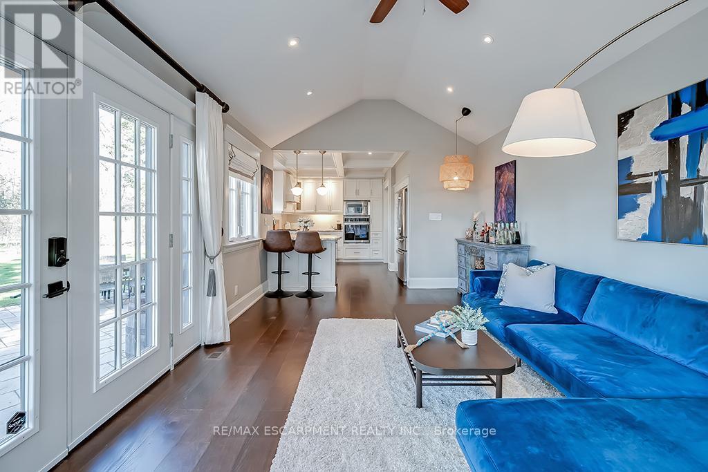 1050 Mohawk Road, Burlington, Ontario  L7T 3M6 - Photo 29 - W12860706