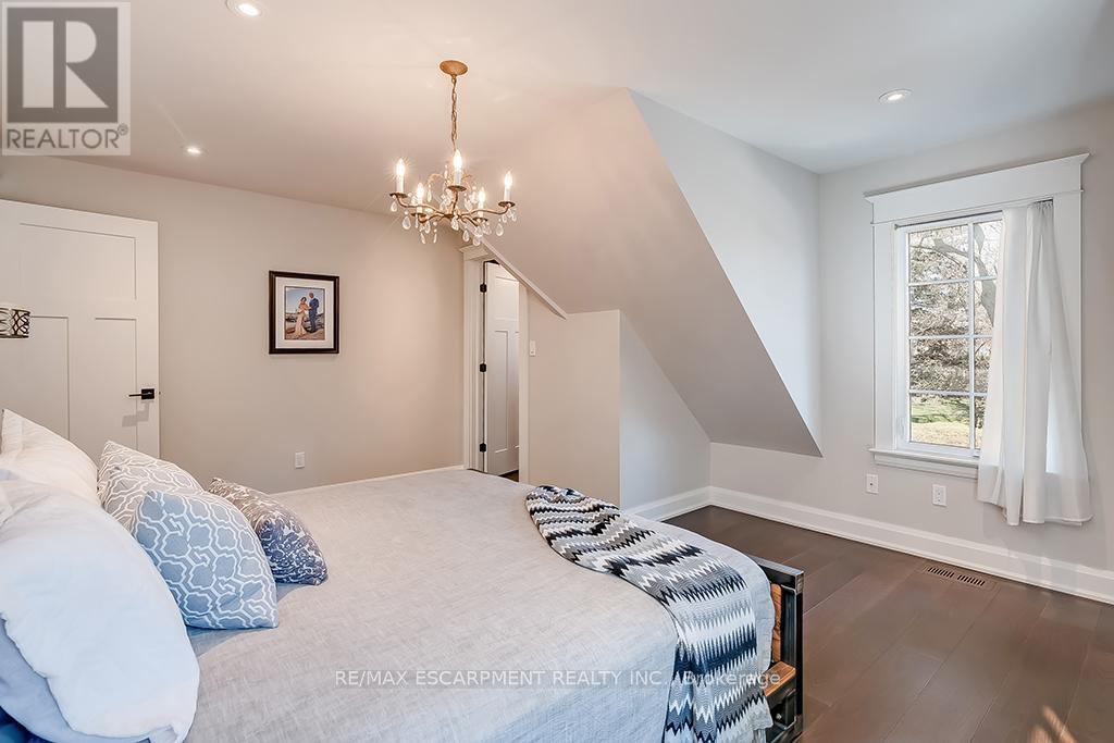 1050 Mohawk Road, Burlington, Ontario  L7T 3M6 - Photo 34 - W12860706