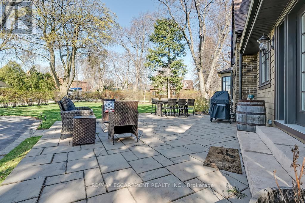 1050 Mohawk Road, Burlington, Ontario  L7T 3M6 - Photo 43 - W12860706