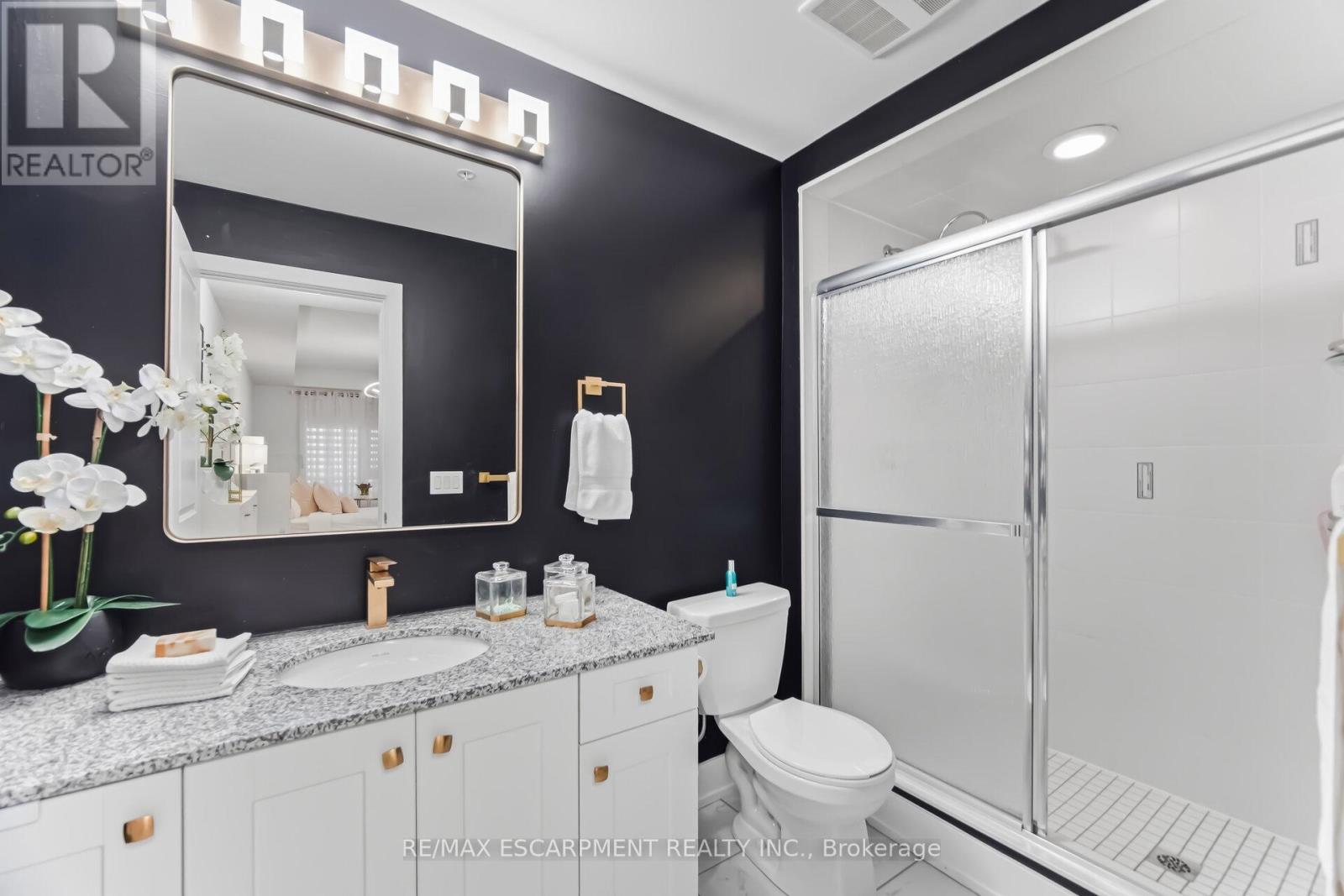 220 - 150 Oak Park Boulevard, Oakville, Ontario  L6H 3P2 - Photo 25 - W12860710