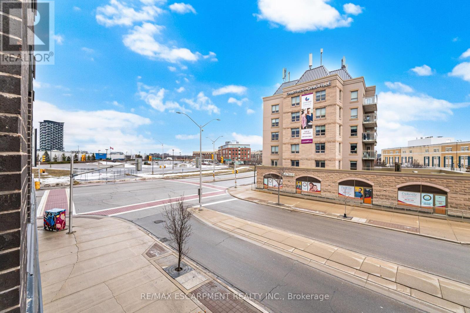 220 - 150 Oak Park Boulevard, Oakville, Ontario  L6H 3P2 - Photo 33 - W12860710