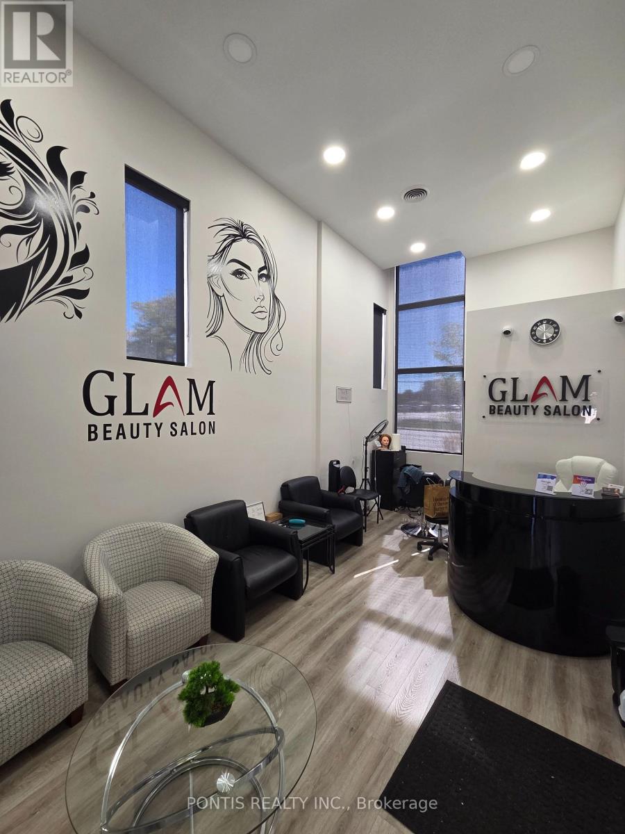 340 Main Street N, Brampton, Ontario  L6V 1P8 - Photo 8 - W12860740