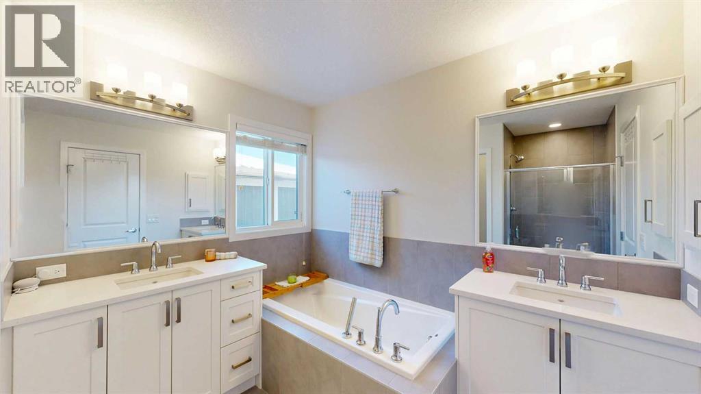 27 Mist Mountain Rise, Okotoks, Alberta  T1S 5P6 - Photo 17 - A2290063