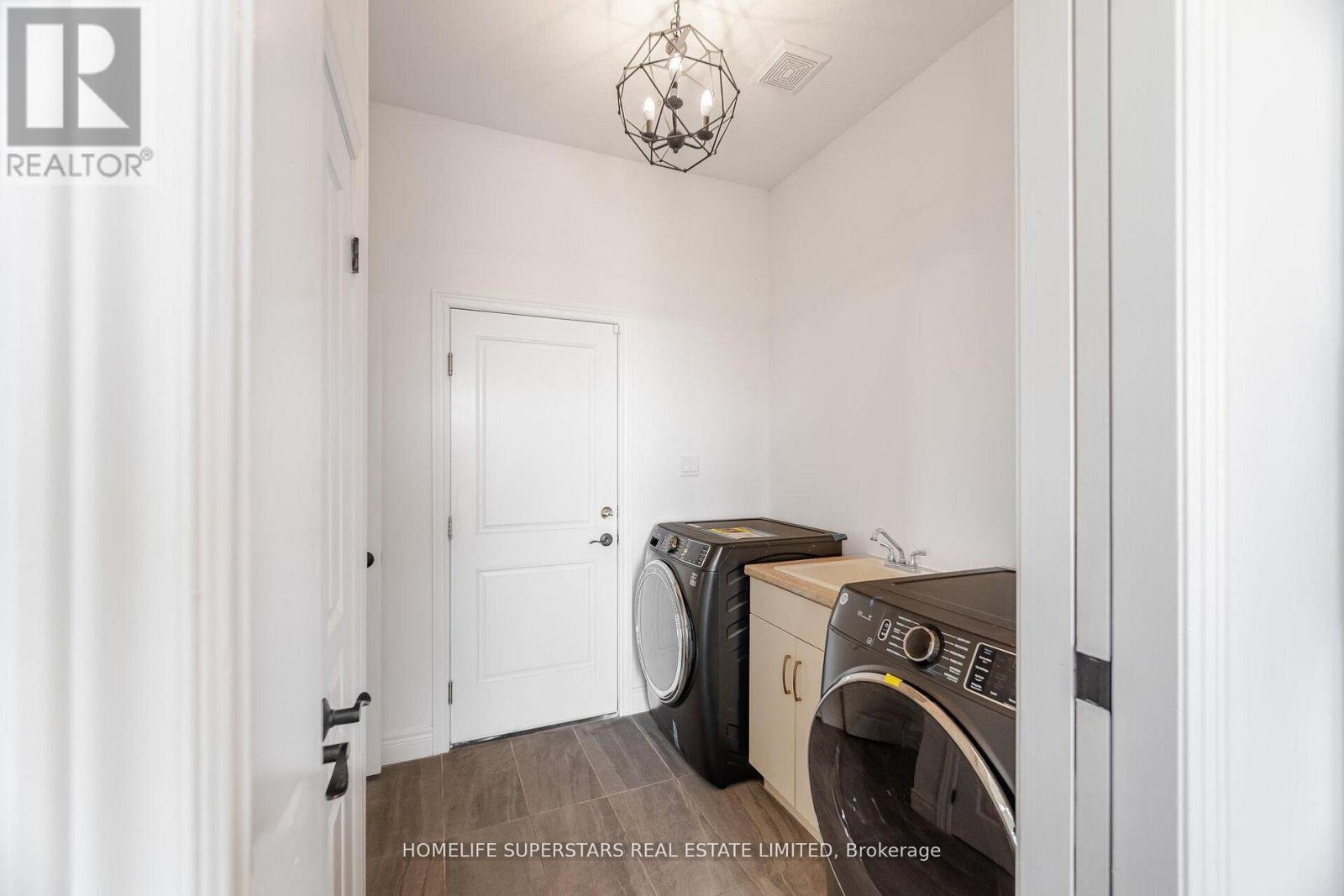 3 Stuckey Lane, East Luther Grand Valley, Ontario  L9W 5S4 - Photo 16 - X12796996