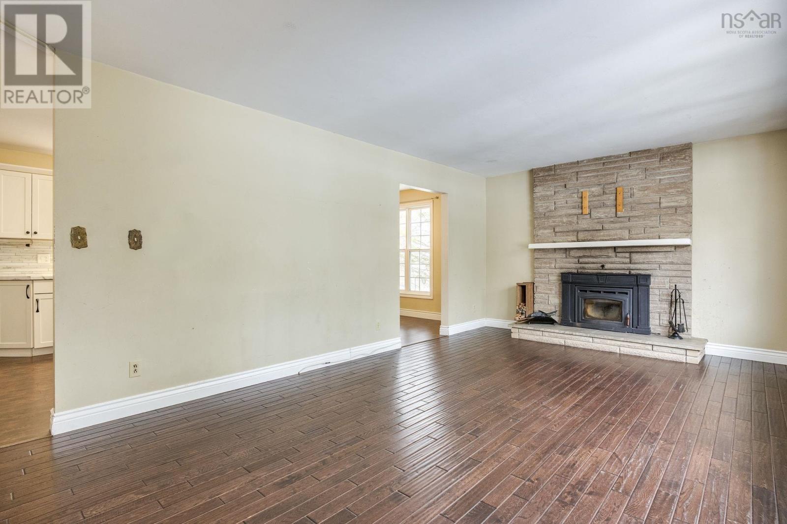 18 Cook Avenue, Wilmot, Nova Scotia  B0P 1W0 - Photo 4 - 202604051