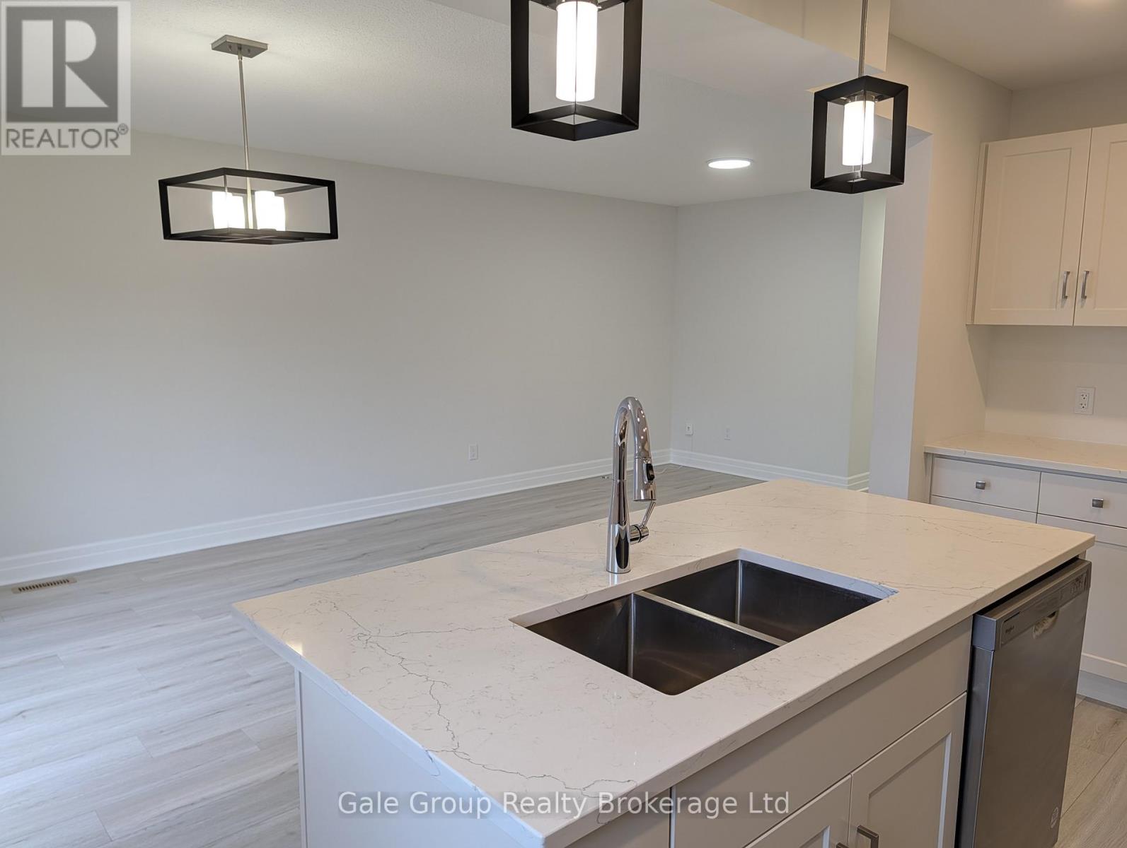 4 - 261 Pittock Park Road, Woodstock, Ontario  N4S 7W2 - Photo 3 - X12860804