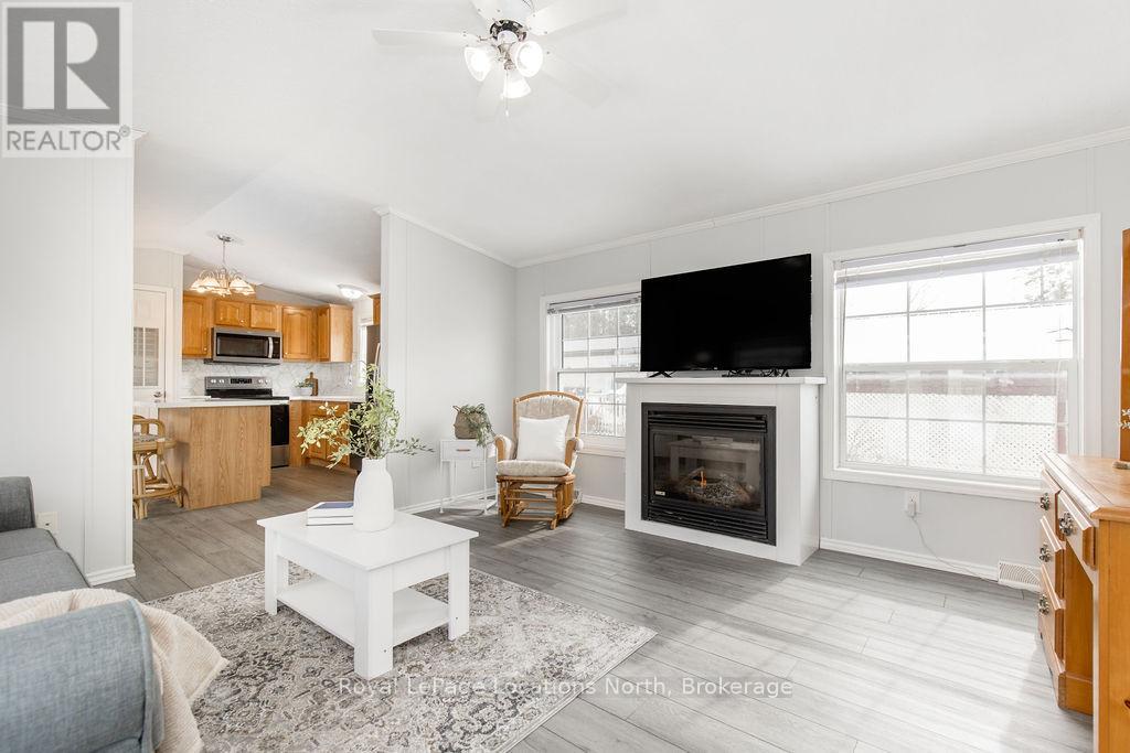 89 Georgian Glen Drive, Wasaga Beach, Ontario  L9Z 1K8 - Photo 13 - S12860924