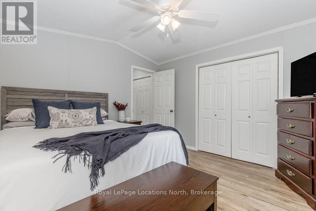 89 Georgian Glen Drive, Wasaga Beach, Ontario  L9Z 1K8 - Photo 17 - S12860924