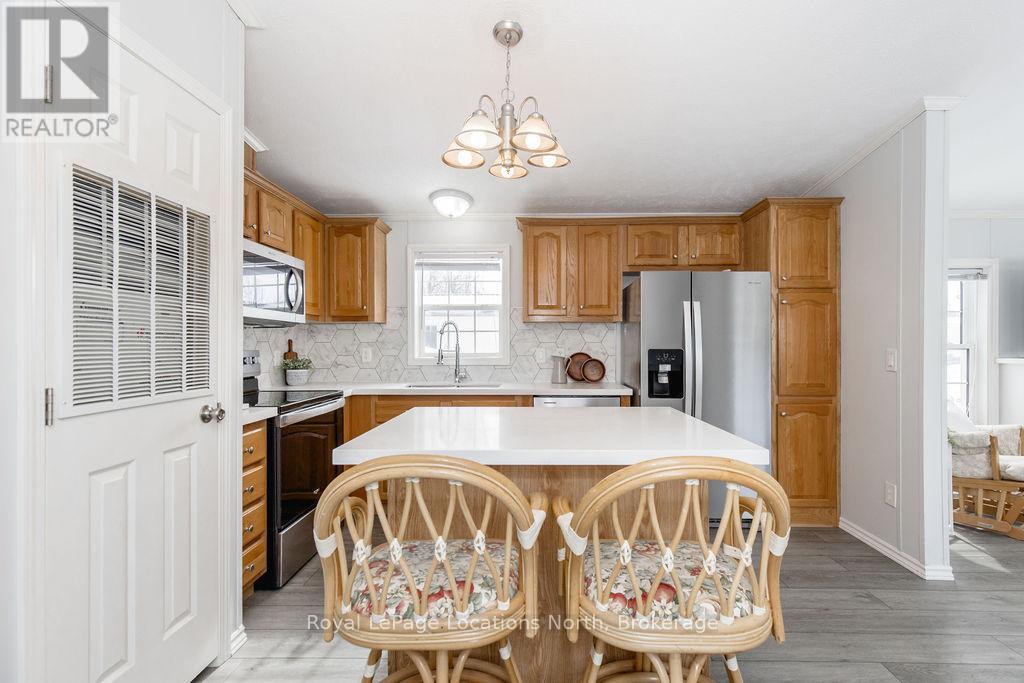 89 Georgian Glen Drive, Wasaga Beach, Ontario  L9Z 1K8 - Photo 7 - S12860924