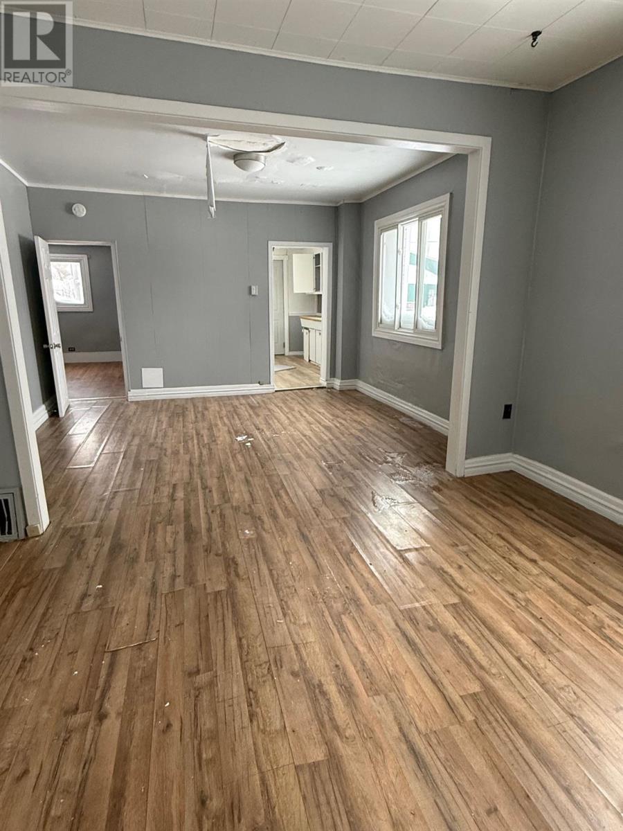 6 Spruce St, Sault Ste. Marie, Ontario  P6B 2G6 - Photo 4 - SM260078