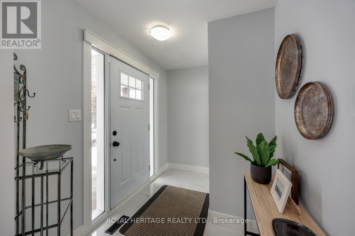 270 Arden Drive, Oshawa, Ontario  L1G 1X5 - Photo 4 - E12860774