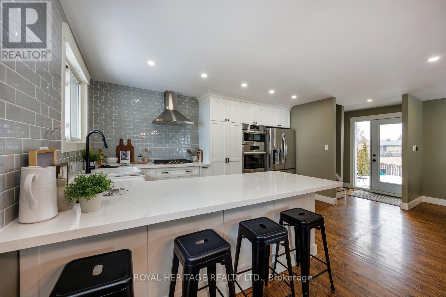 270 Arden Drive, Oshawa, Ontario  L1G 1X5 - Photo 8 - E12860774