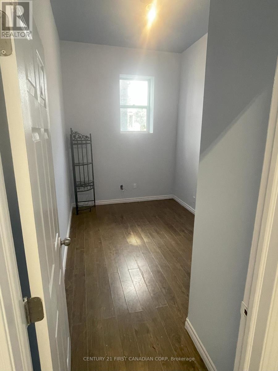 1062 - 1066 Dundas Street E, London East, Ontario  N5W 3A6 - Photo 33 - X12860830