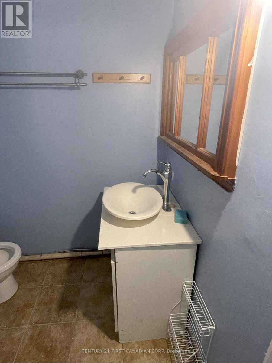 1062 - 1066 Dundas Street E, London East, Ontario  N5W 3A6 - Photo 36 - X12860830