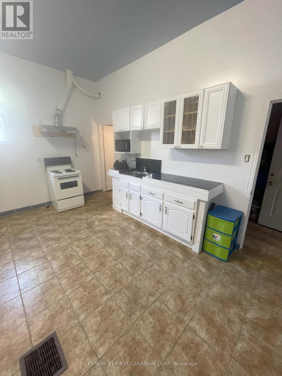 1062 - 1066 Dundas Street E, London East, Ontario  N5W 3A6 - Photo 43 - X12860830