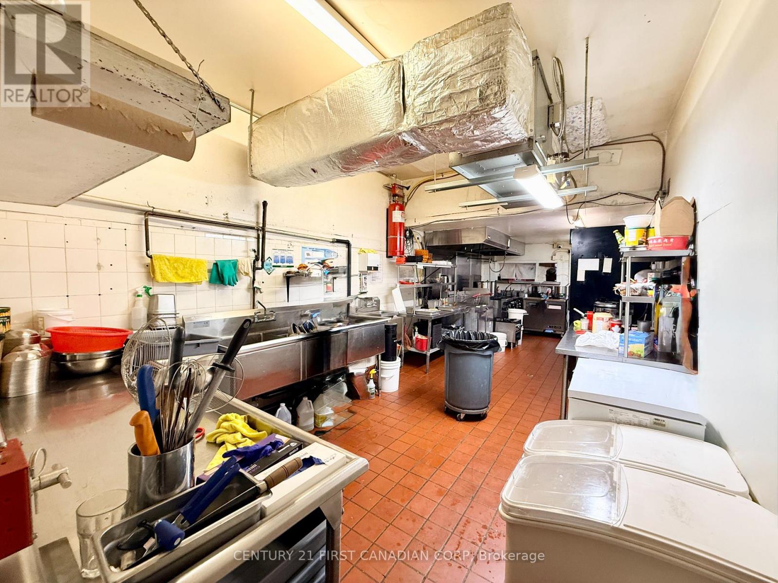 244 Dundas Street, London East, Ontario  N6A 1H3 - Photo 21 - X12860880