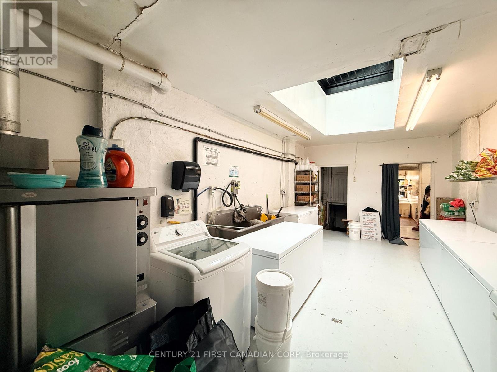 244 Dundas Street, London East, Ontario  N6A 1H3 - Photo 27 - X12860880