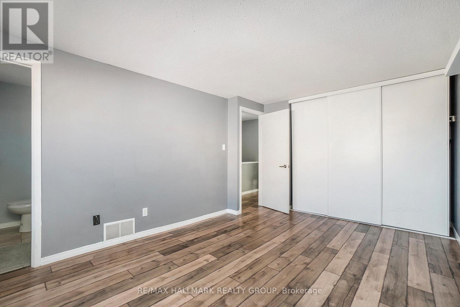 D - 6 Henfield Avenue, Ottawa, Ontario  K2J 1P2 - Photo 13 - X12860934