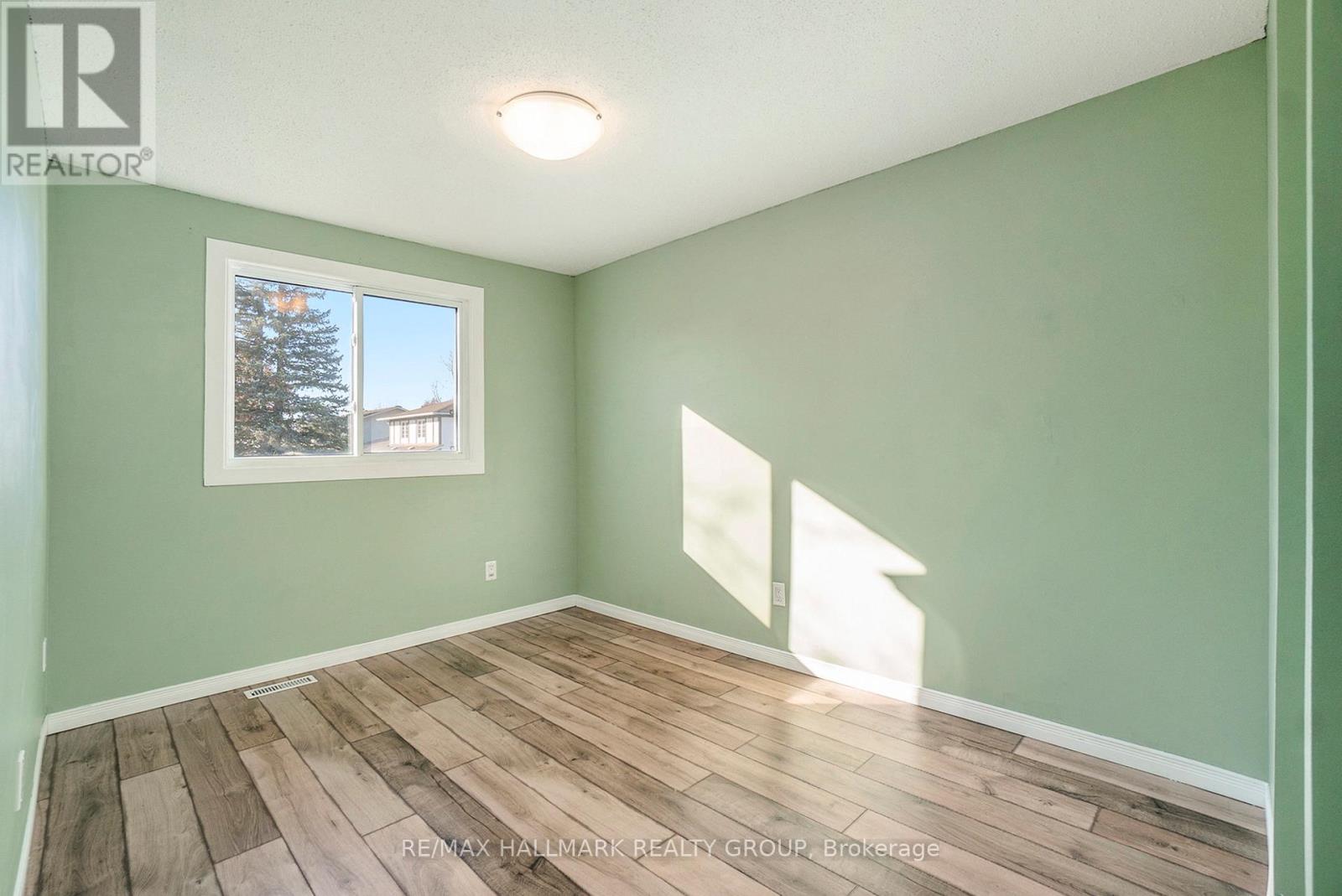 D - 6 Henfield Avenue, Ottawa, Ontario  K2J 1P2 - Photo 15 - X12860934