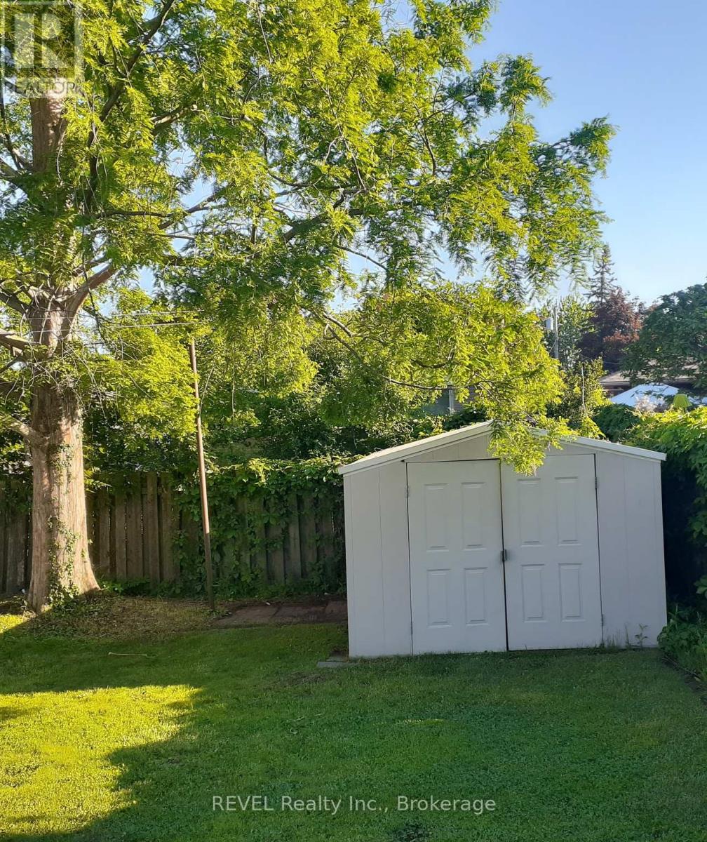 61 Woodrow Street, St. Catharines (Secord Woods), Ontario  L2P 2A4 - Photo 30 - X12860176