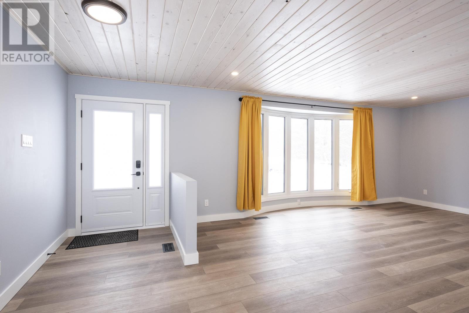 619 Thornloe Dr, Thunder Bay, Ontario  P7C 5L1 - Photo 5 - TB2600314