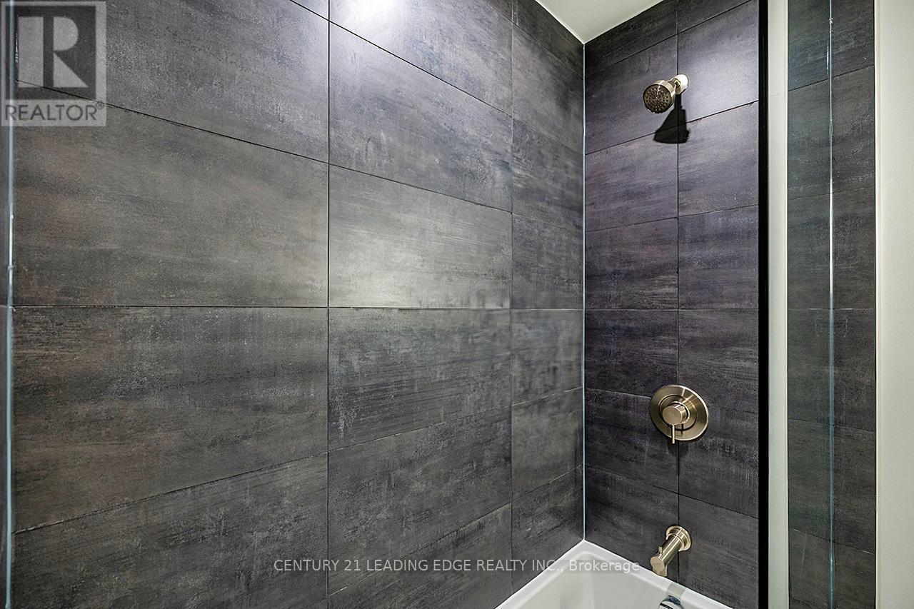 201s - 110 Broadway Avenue, Toronto (Mount Pleasant West), Ontario  M4P 1V7 - Photo 8 - C12827522