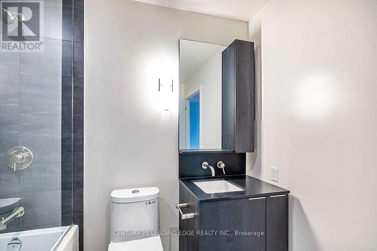 201s - 110 Broadway Avenue, Toronto (Mount Pleasant West), Ontario  M4P 1V7 - Photo 9 - C12827522