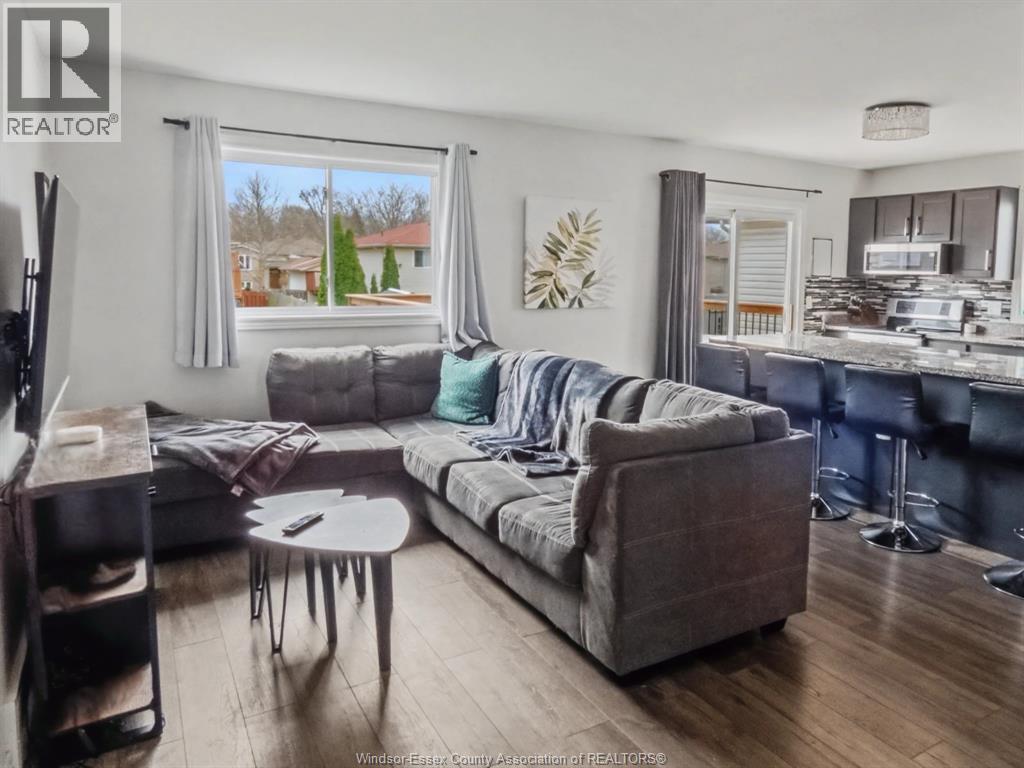 2120 Curry Avenue, Windsor, Ontario  N9B 3X9 - Photo 3 - 26004831