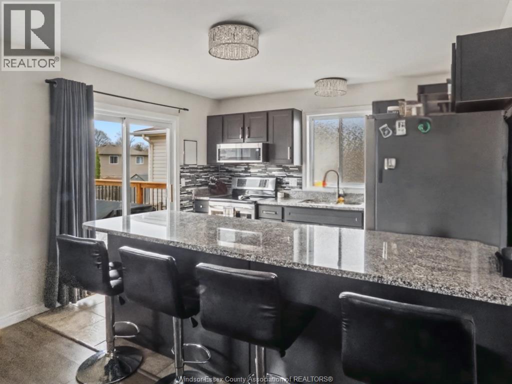 2120 Curry Avenue, Windsor, Ontario  N9B 3X9 - Photo 4 - 26004831