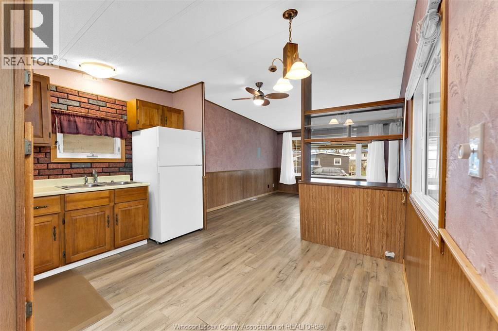 8 Malden Hill Drive, Amherstburg, Ontario  N9V 3E1 - Photo 6 - 26004804